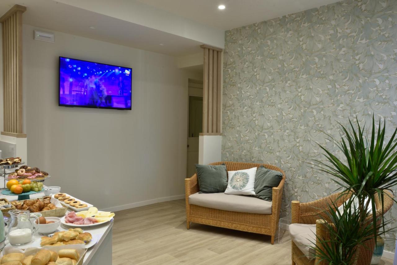 Hotel Bel Sit Алассіо Екстер'єр фото