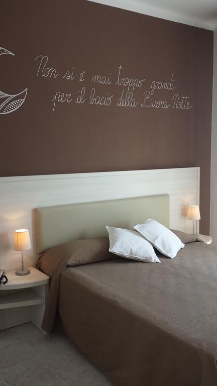 Hotel Bel Sit Алассіо Екстер'єр фото
